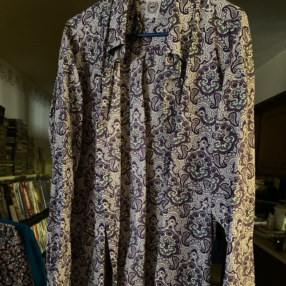Cinch dress shirt! Size XL and in Good condition!